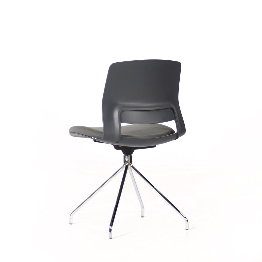 Ofifran Easy Chair in Anthracite 4, © Spencer Interiors Inc.