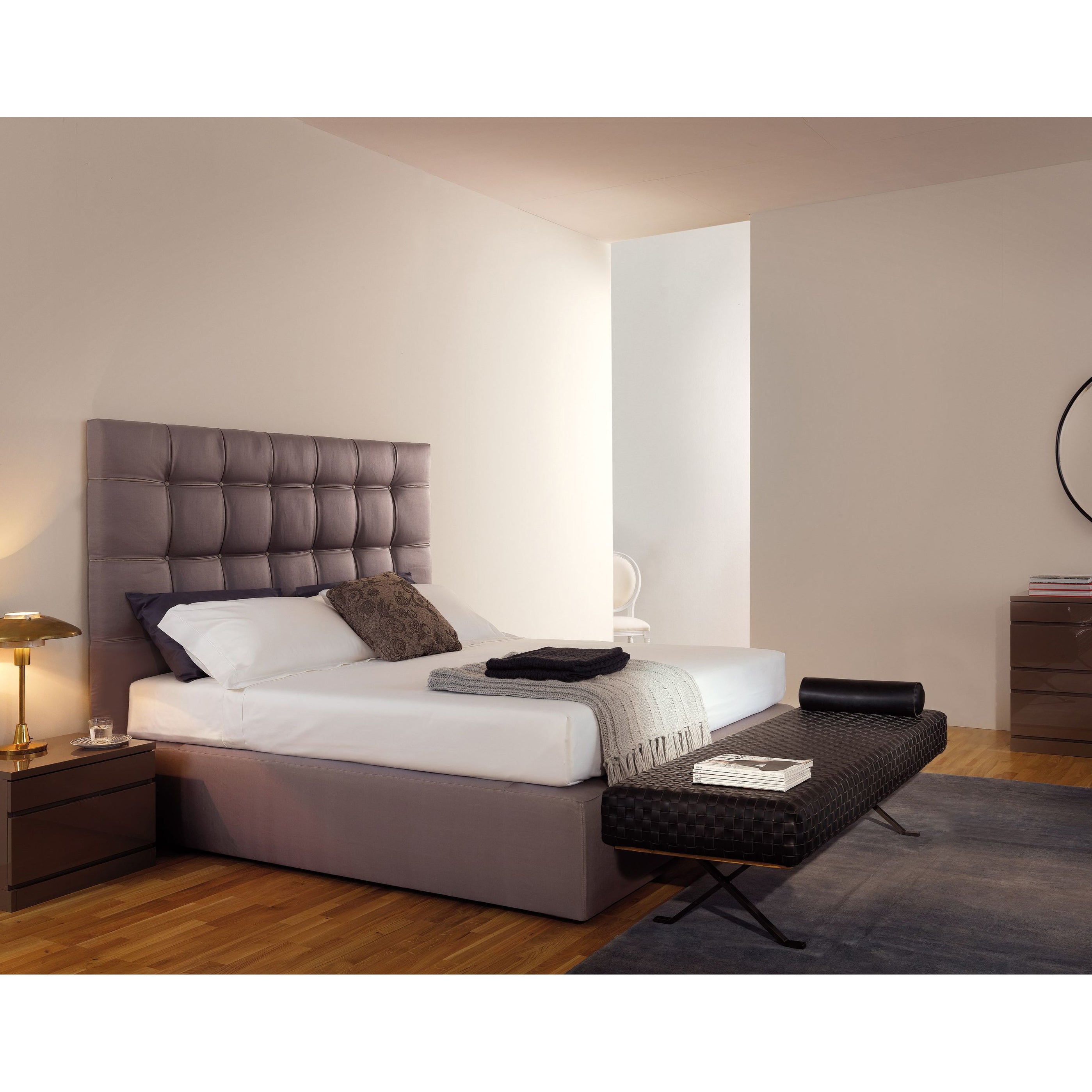 Arte e Cuoio Sigmund Dormeuse – Spencer Interiors