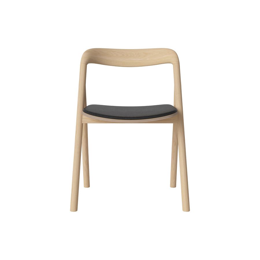 BOLIA Fenri Dining Chair in White Pigmented Oak, Quattro Black