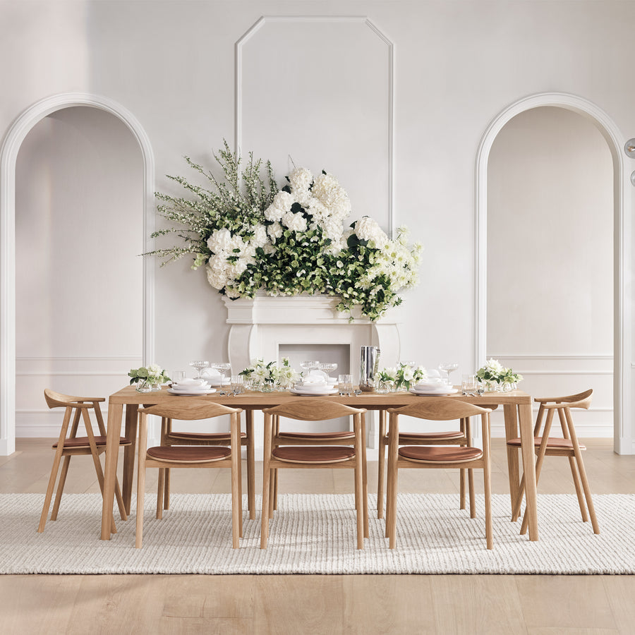 Graceful Table