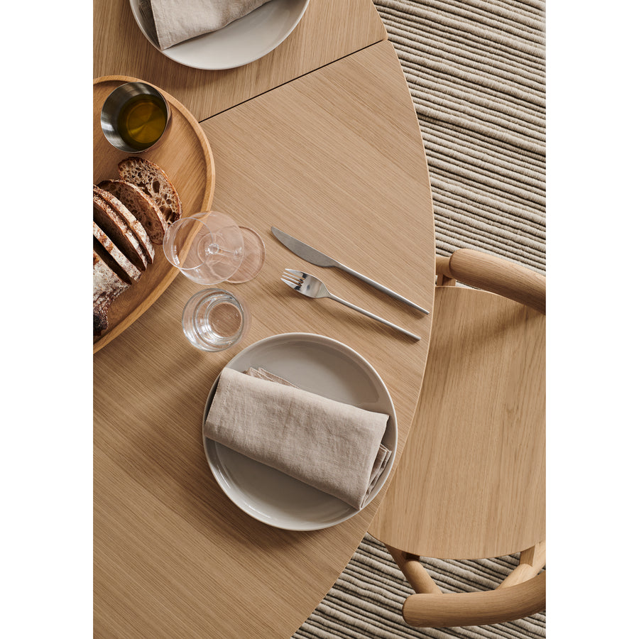 BOLIA Piro Dining Table 125 cm, top detail
