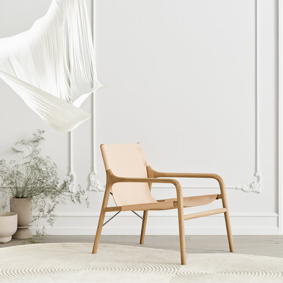 BOLIA Soul Armchair in Oiled Oak, Nature Leather, ambient