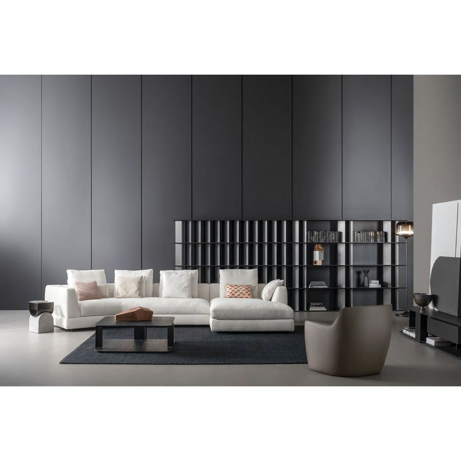 BNONALDO Kitai Armchair in Capri leather, ambient
