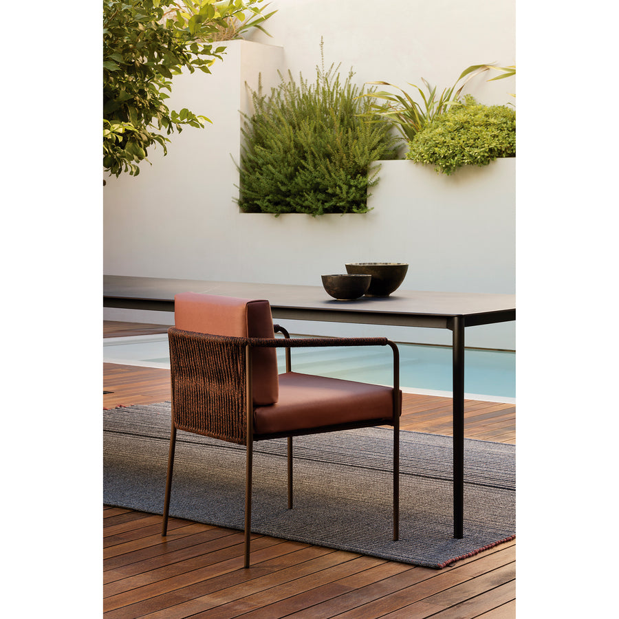 EXPORMIM-Nude Outdoor Dining Table, ambient edge detail