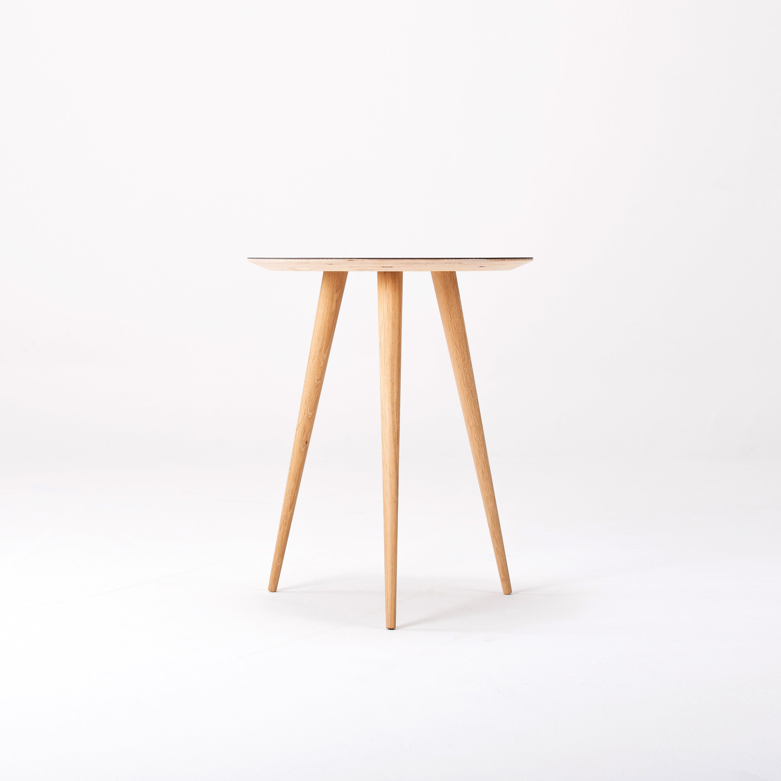 Gazzda Arp Side Table in Oak & Linoleum – Spencer Interiors