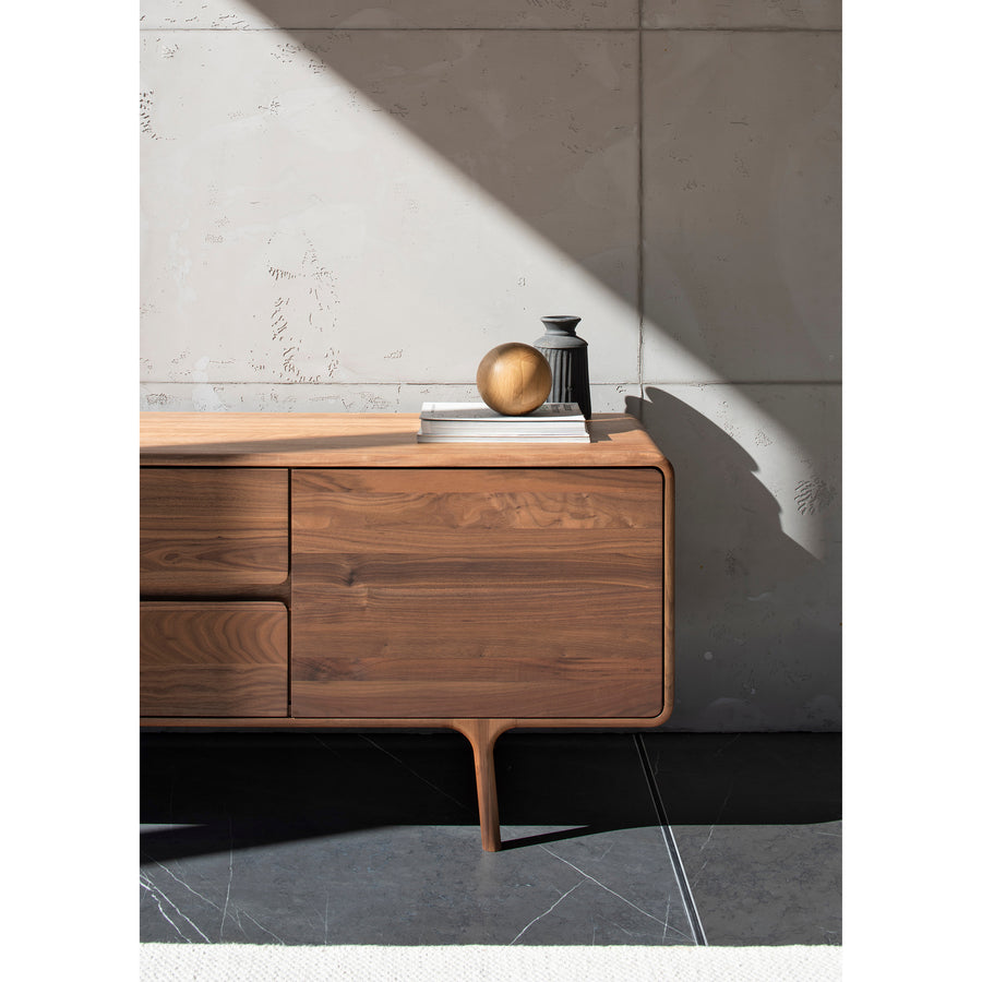 Fawn Sideboard 180, Walnut, ambient detail