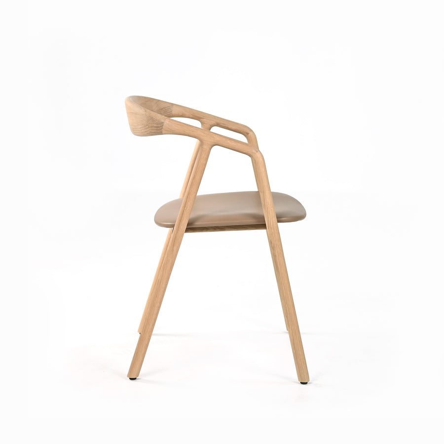 WOAK Bled Chair solid White Pigmented Oak, Leather Polvere, profile