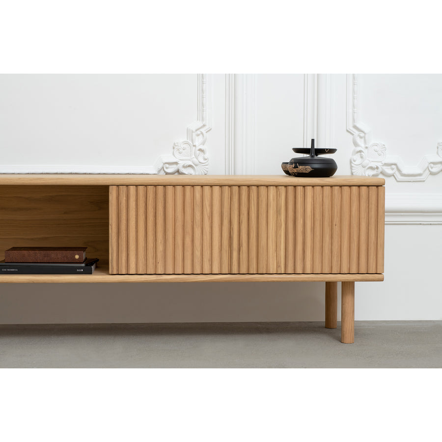WOAK Design, Groove Lowboard in solid Oak, ambient front detail