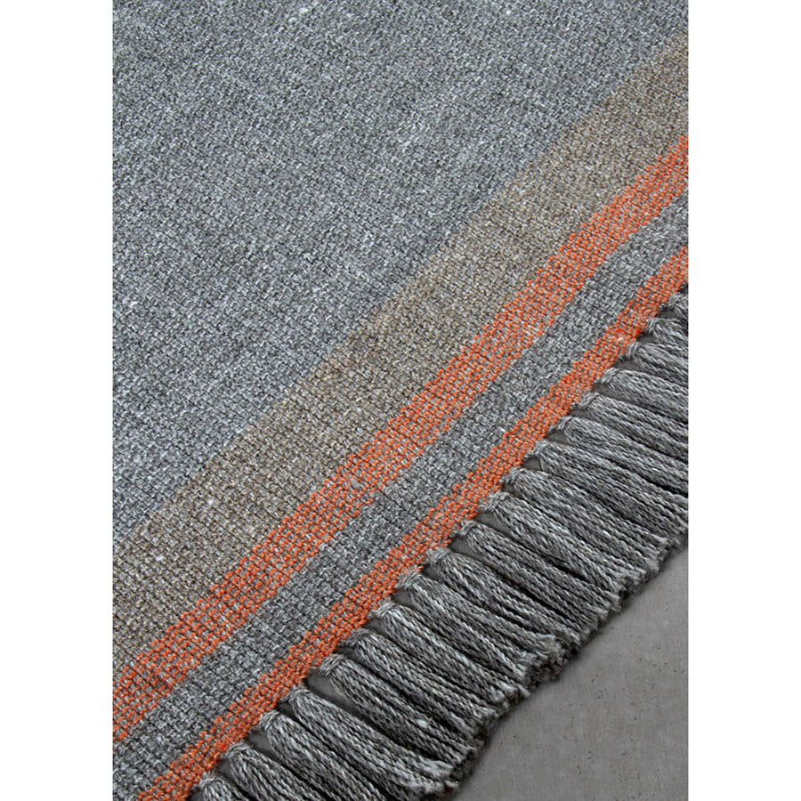 AMINI Coco Rug in Composite grey/coral, fringe detail