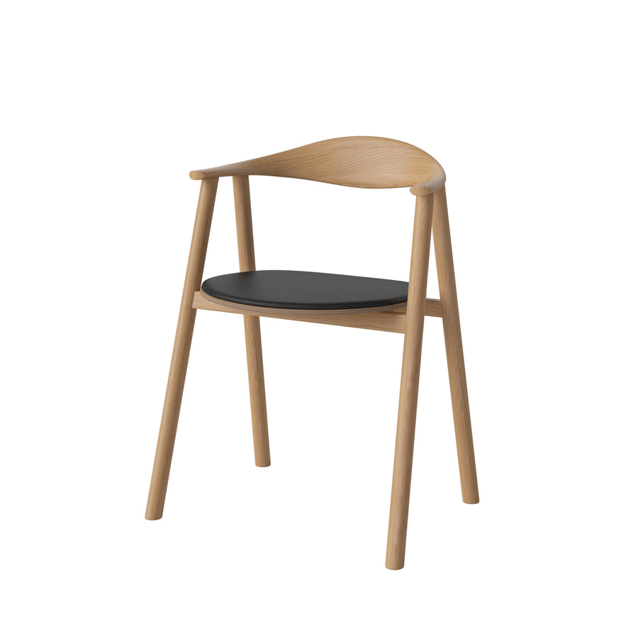 BOLIA Swing Chair Oiled Oak, Sydney leather Black, front turned
