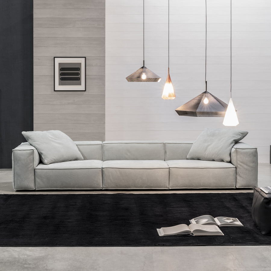 CIERRE Season Sofa in leather, made in Italy, ambient 2