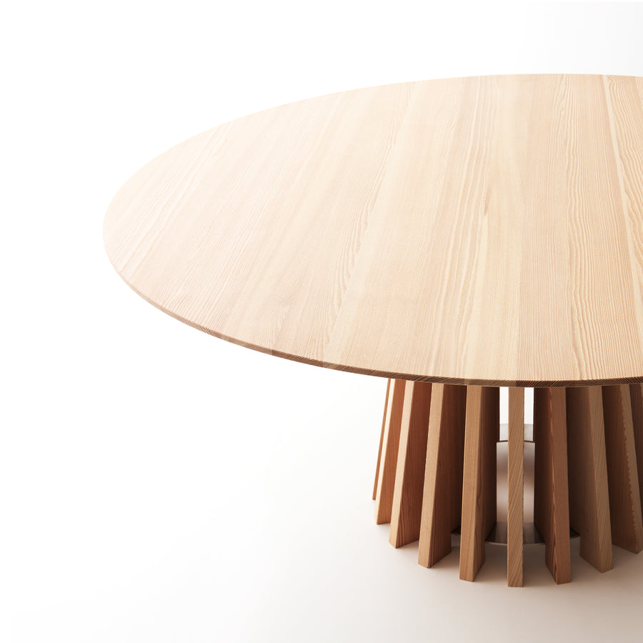 Lando Aria Table in Solid Wood, top