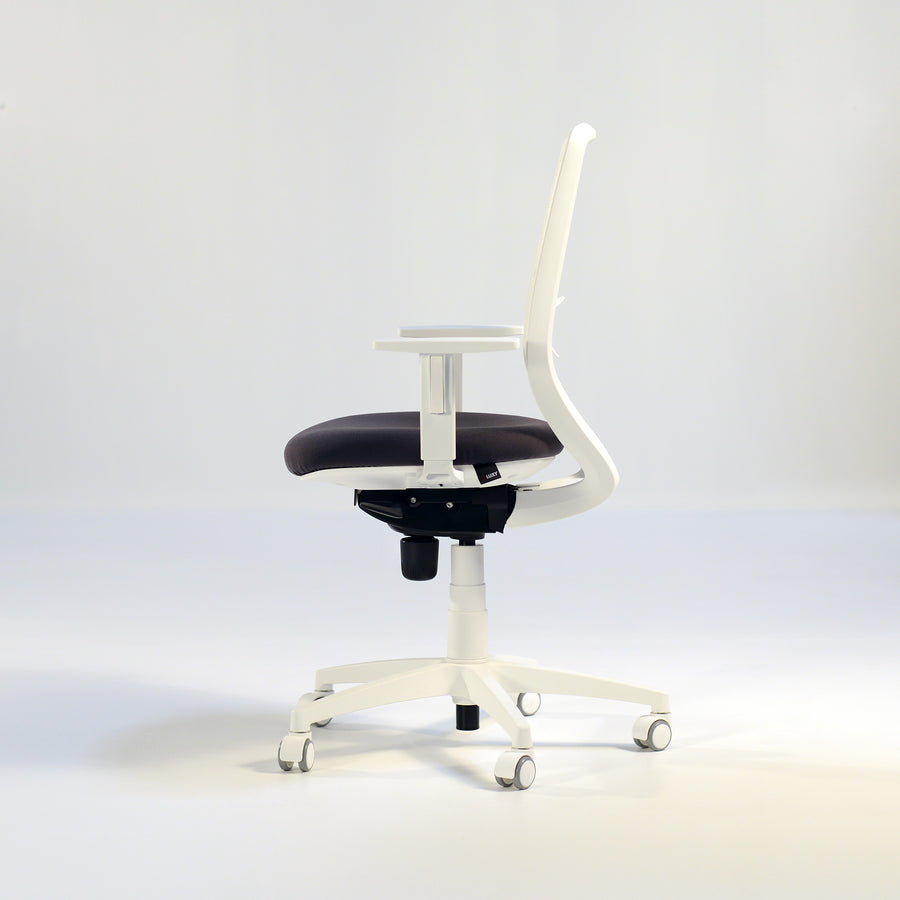 Luxy, Post Task Armchair - made in Italy, © Spencer Interiors Inc.