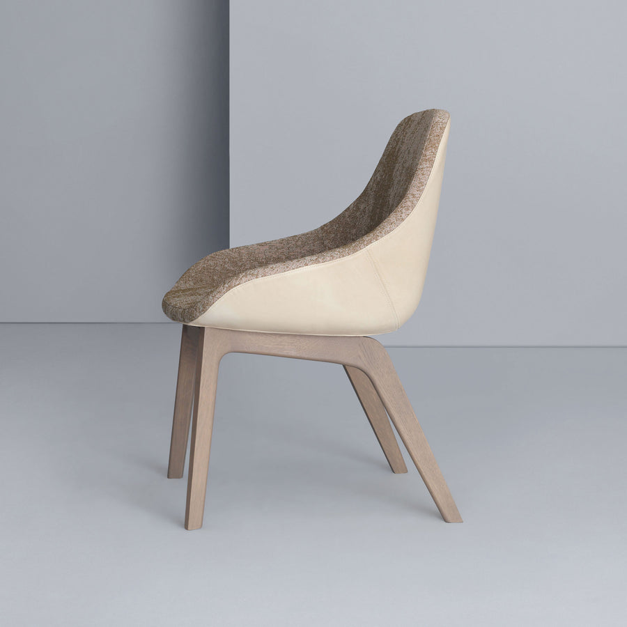 Zeitraum Morph Dining Chair, stained Oak, profile