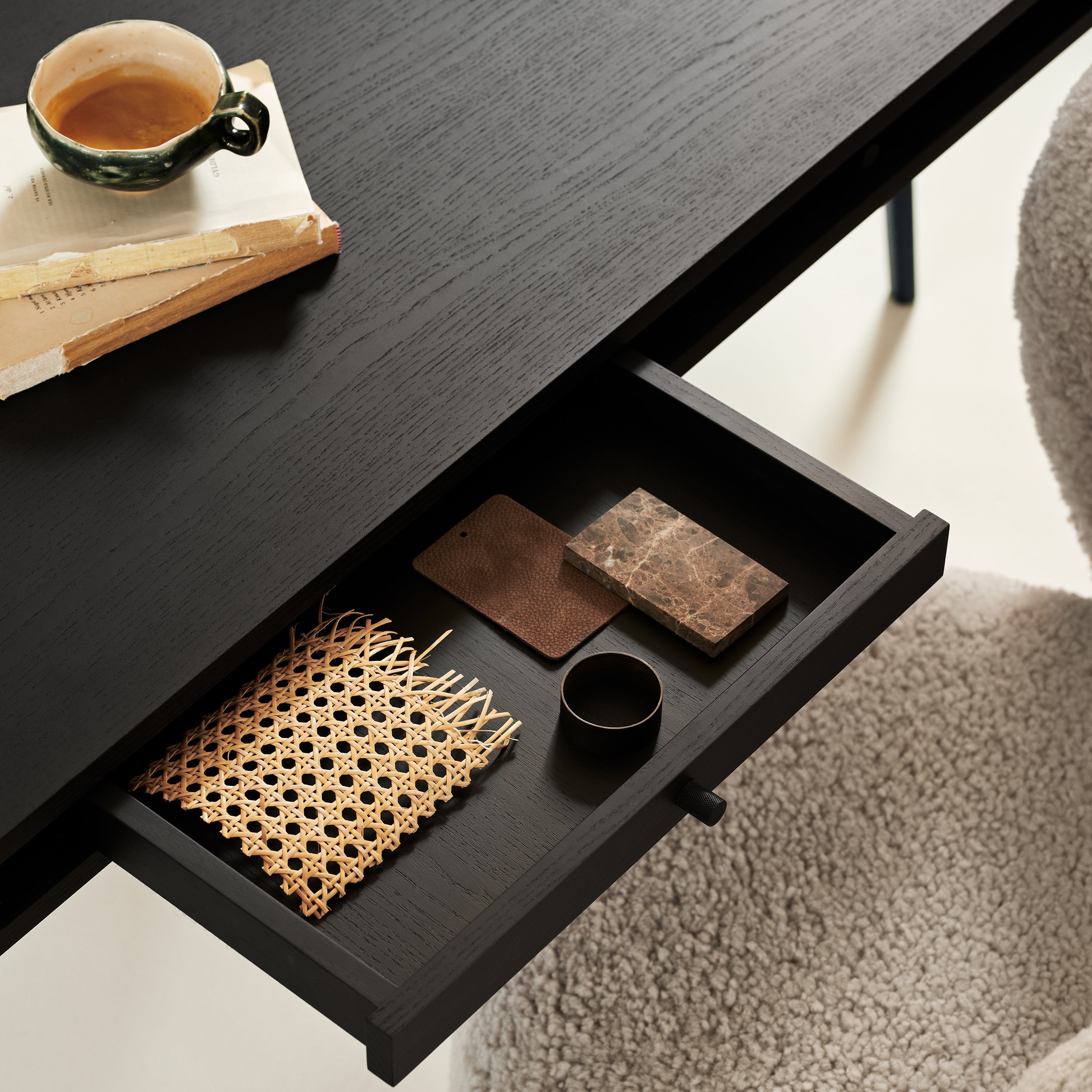 NORR11-JFK-DESK-