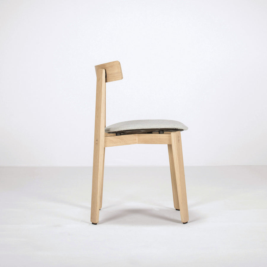 Gazzda Nora Chair in solid Oak, profile