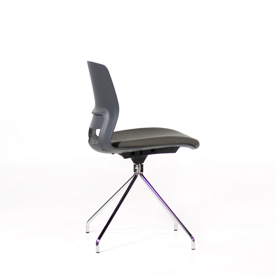 Ofifran Easy Chair in Anthracite 2, © Spencer Interiors Inc.