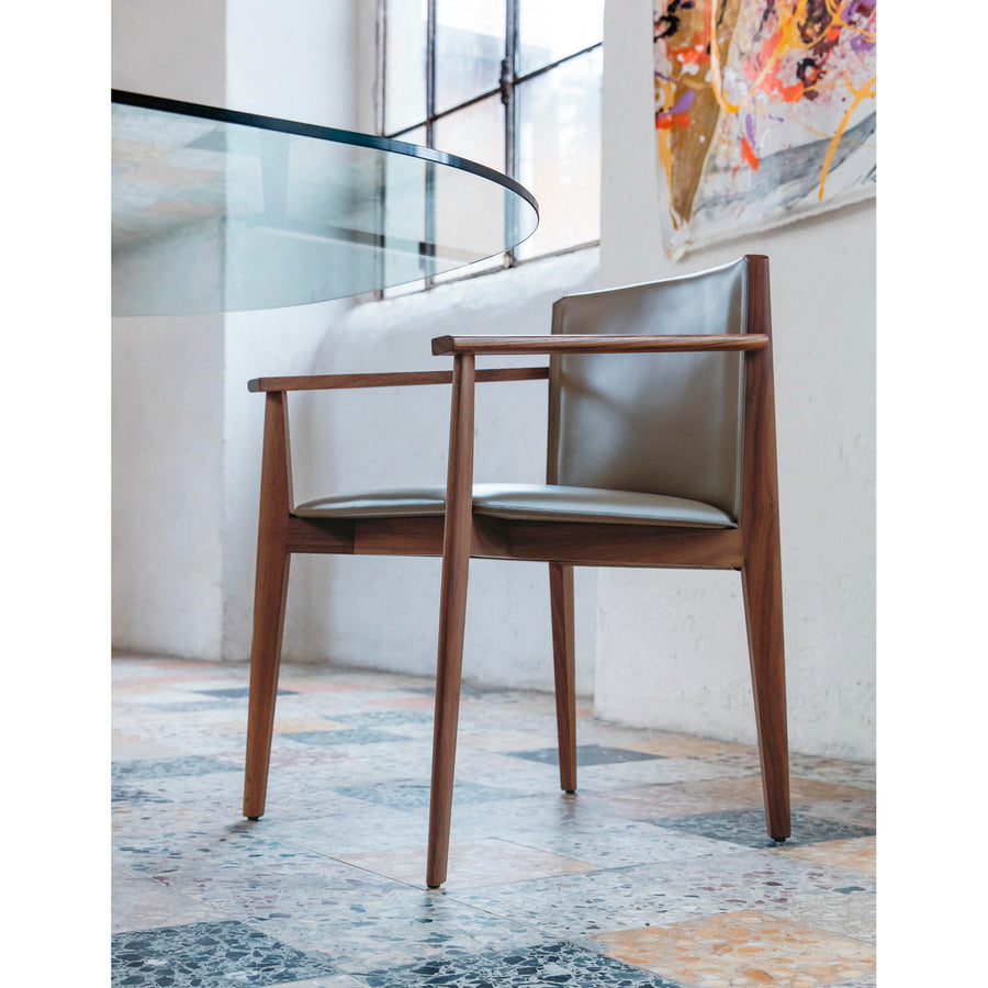 Porada Ionis Armchair, ambient