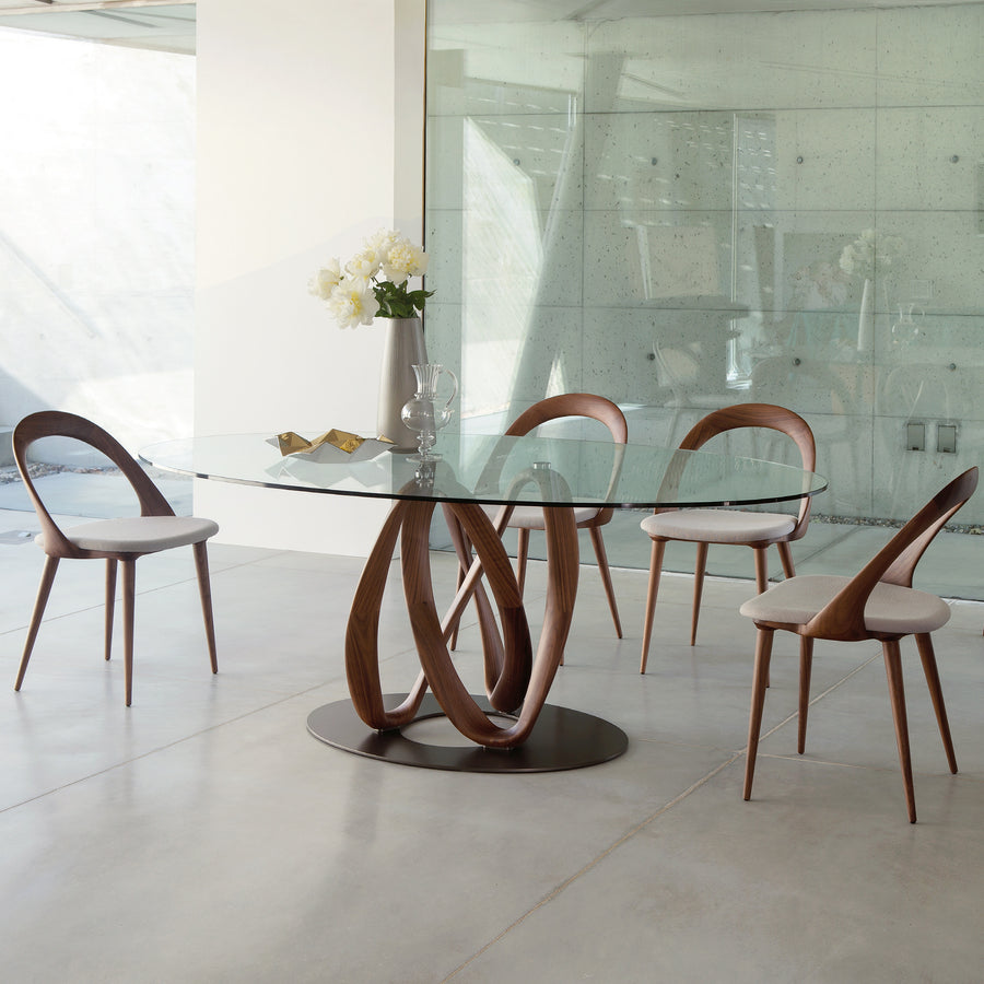 PORADA Ester Chairs with Infinity Table, ambient 2