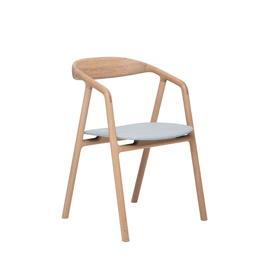 WOAK-Bled Chair White Oak, front turned