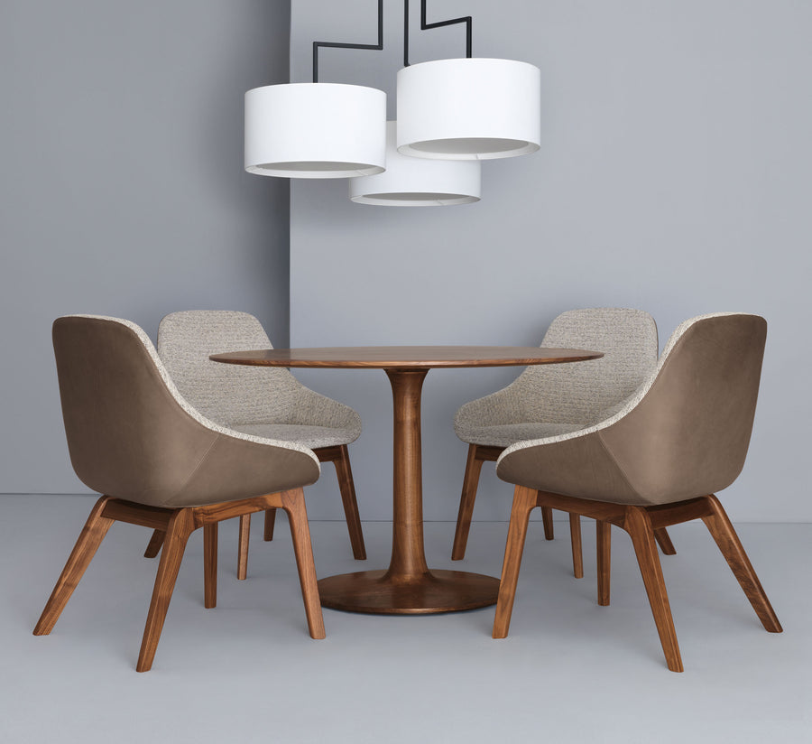 Zeitraum Turntable in Solid Walnut with Morph Dining Chairs